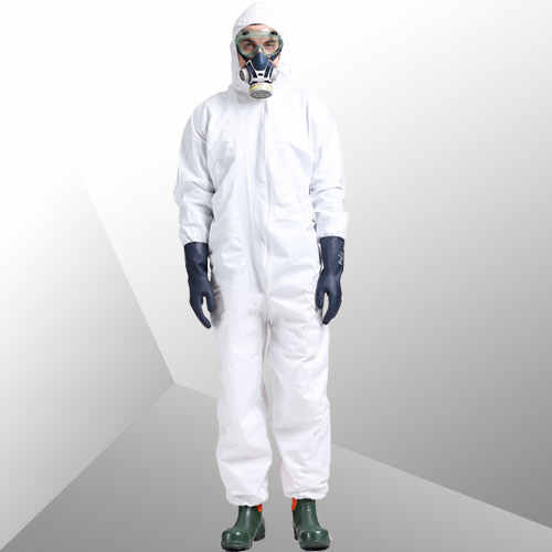  防化服的防護性能會被哪些因素所影響？