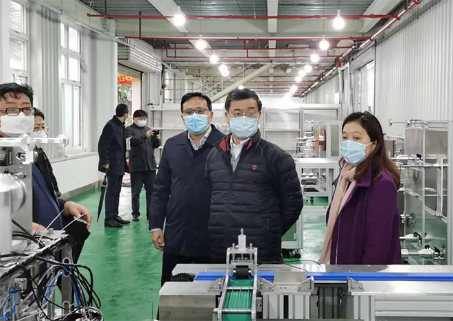 陸曉春書記赴誠格公司調(diào)研防疫物資生產(chǎn)