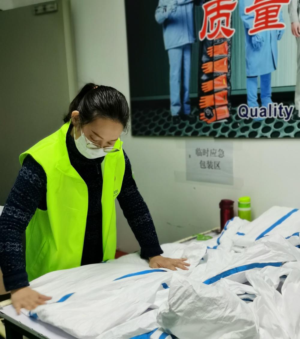 綠馬甲“浦東青年志愿者”,的一次晚班志愿服務